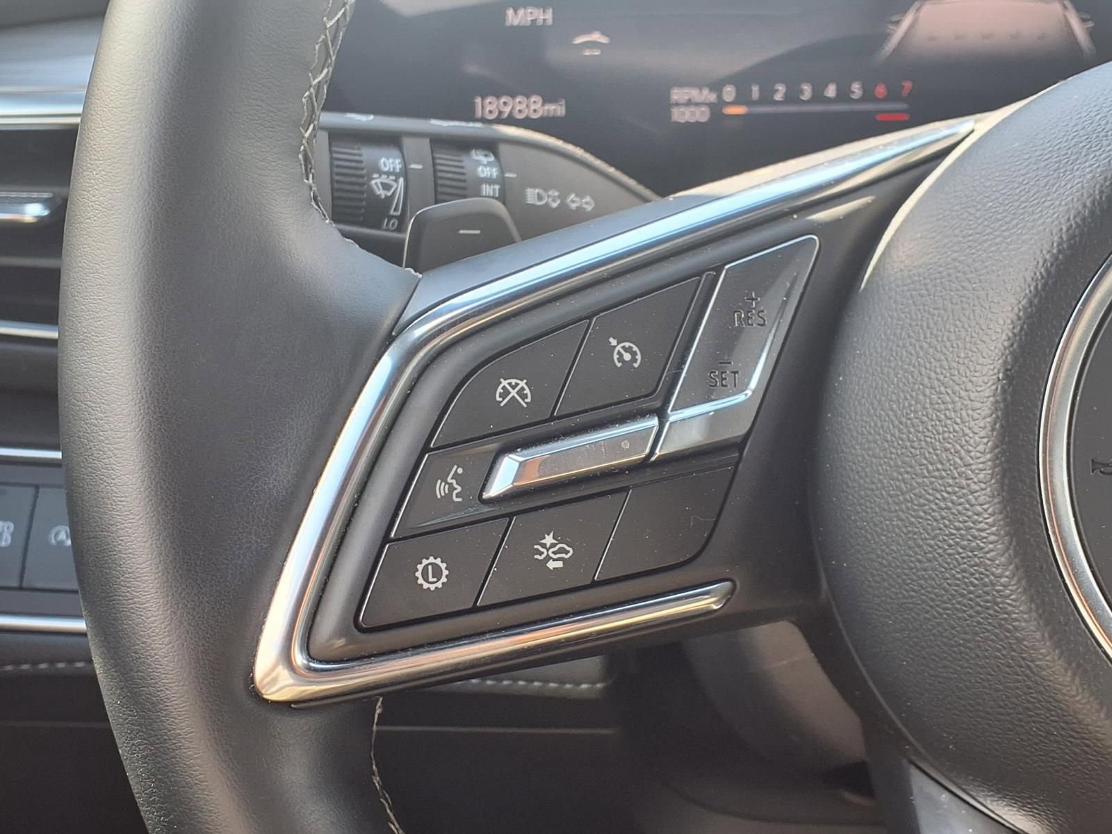 Used 2025 Buick Enclave Preferred image 15