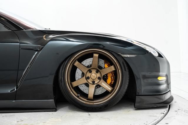 Used 2015 Nissan GT-R Black Edition AWD/4WD image 15
