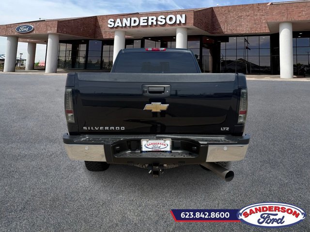 Used 2009 Chevrolet Silverado 2500 LTZ w/ Safety Package AWD/4WD image 4