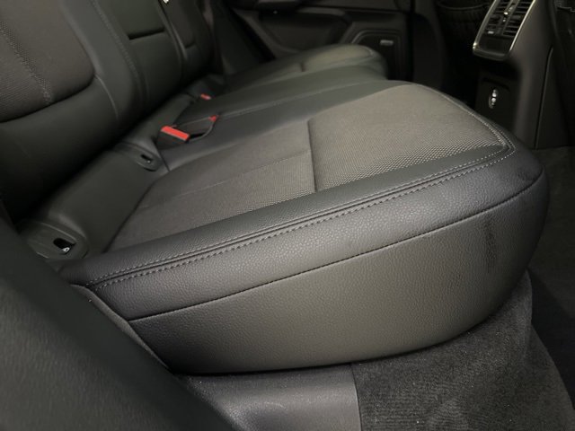 Used 2025 Porsche Macan T image 50