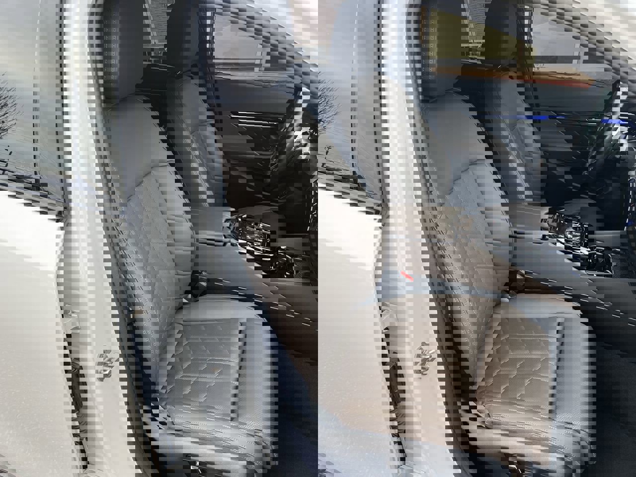 Certified 2024 BMW 540i xDrive w/ Executive Package image 37