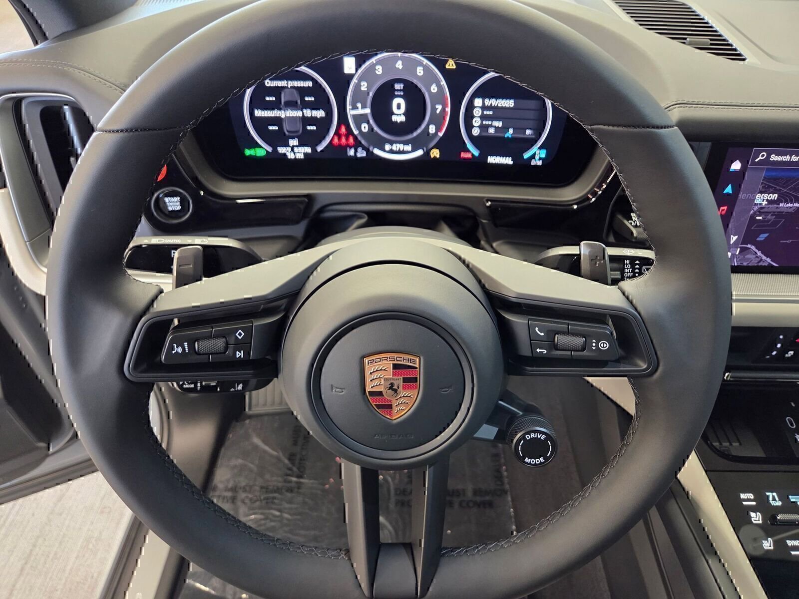 Certified 2026 Porsche Cayenne AWD/4WD image 17