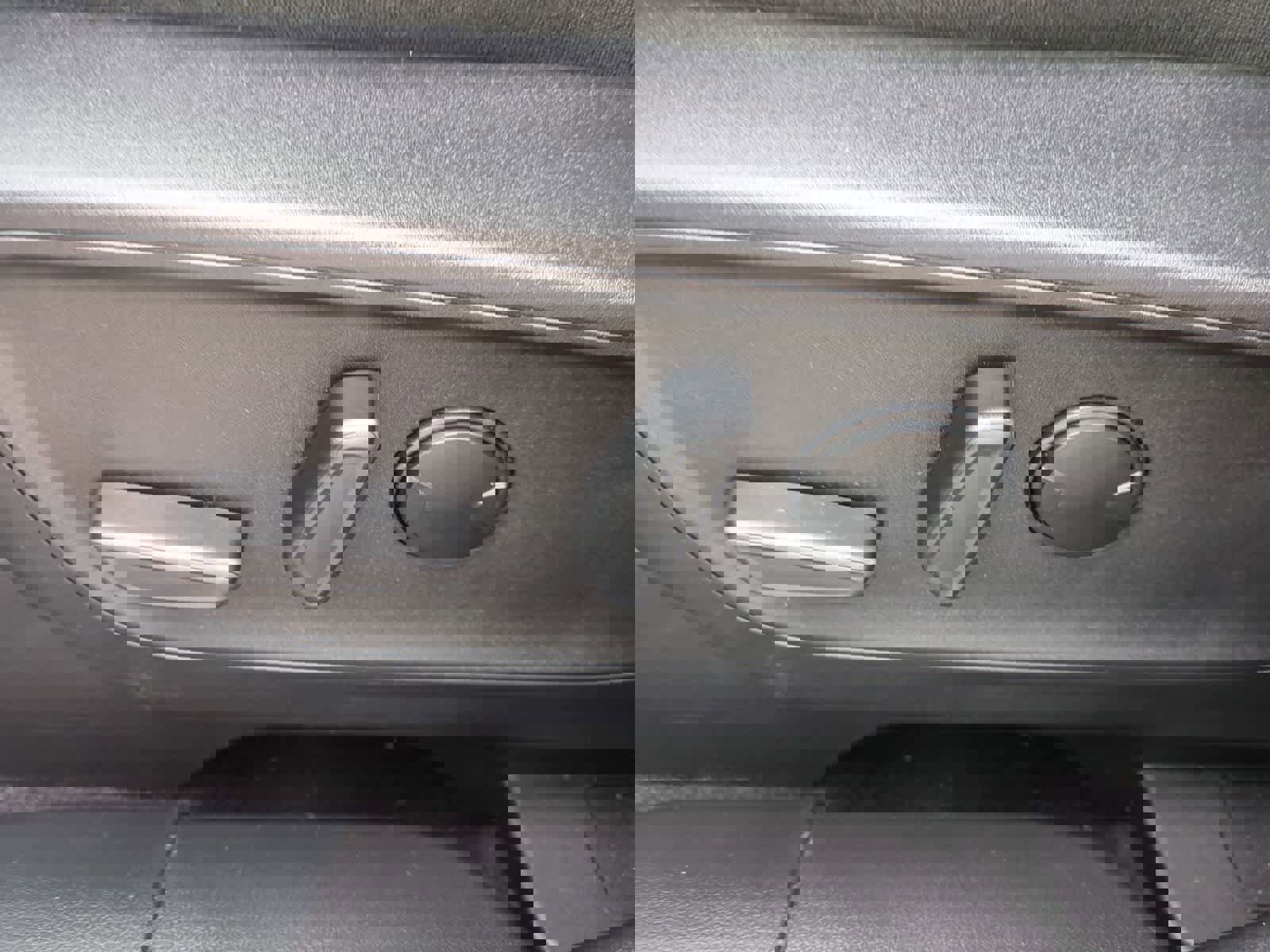 Used 2023 Ford Escape Active AWD/4WD image 17