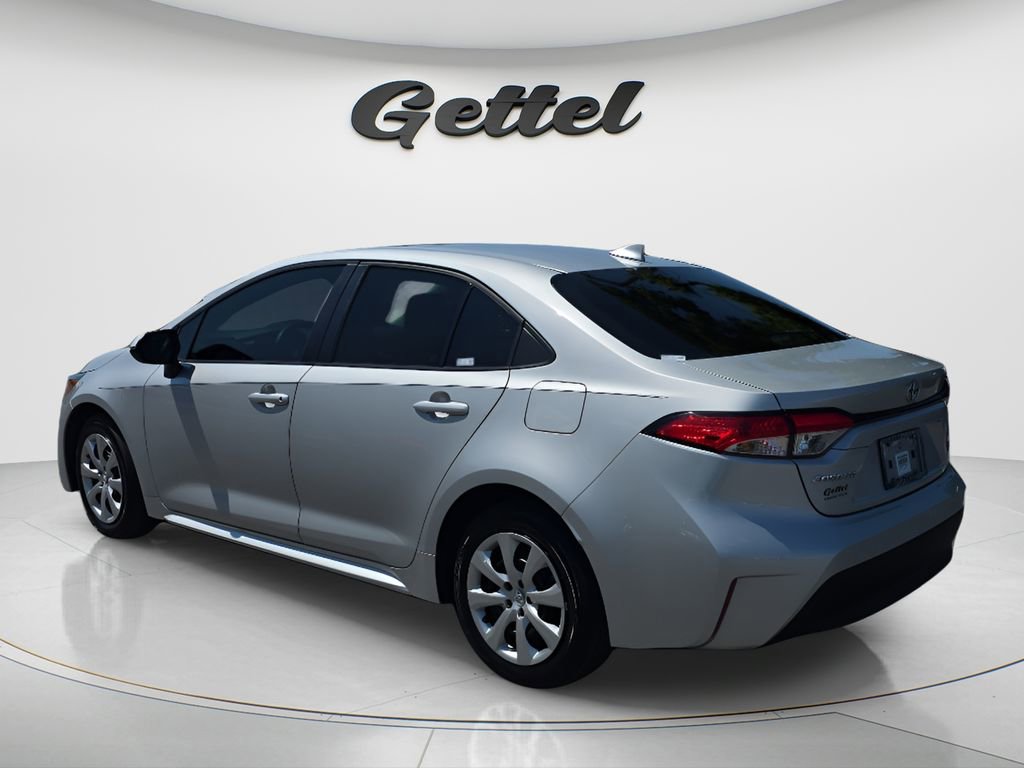 Used 2024 Toyota Corolla LE image 7