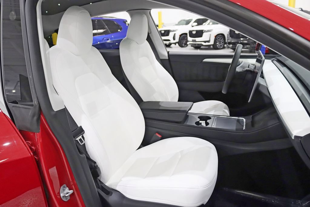 Used 2023 Tesla Model Y Long Range AWD/4WD image 28