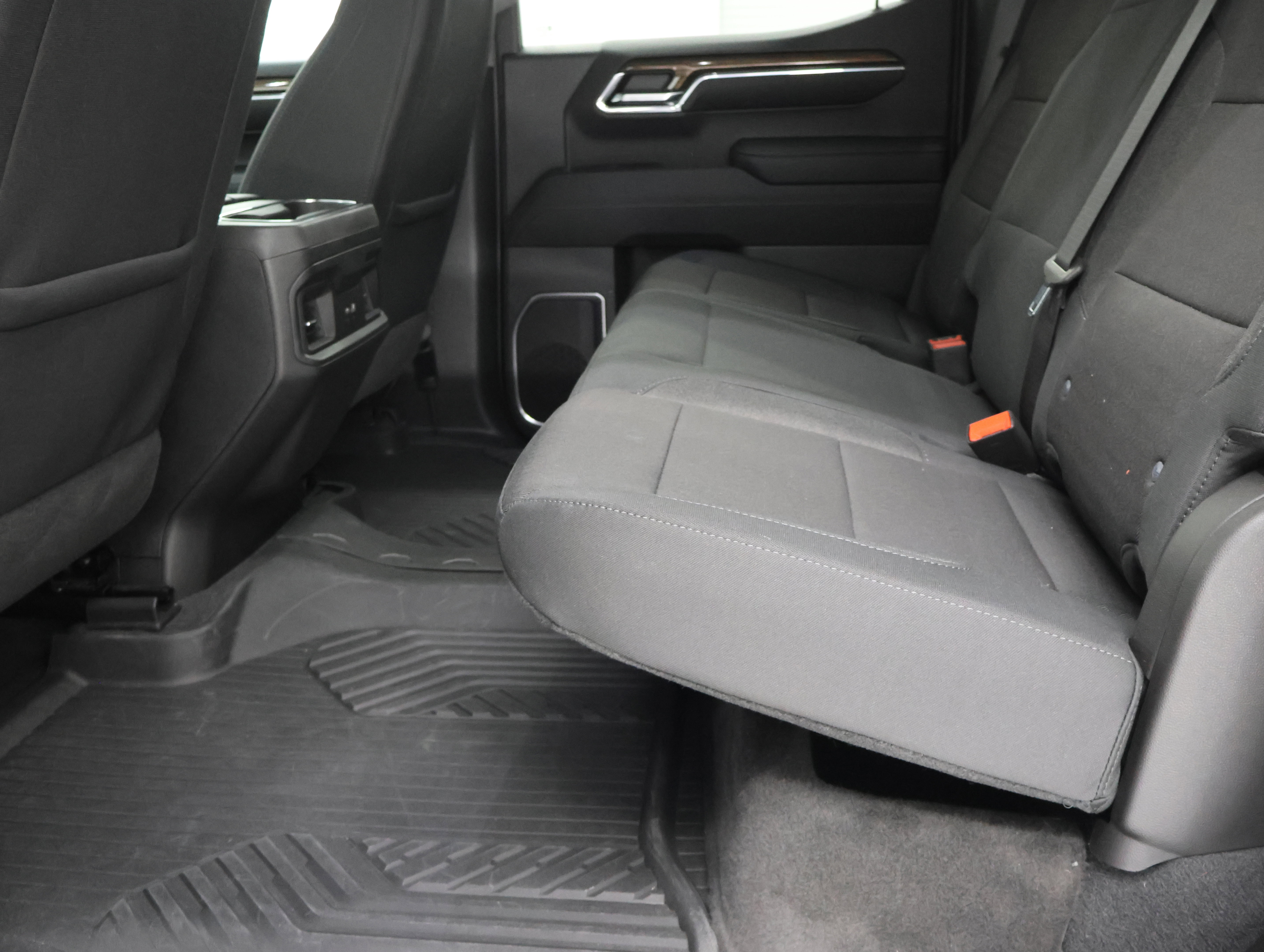 Used 2024 Chevrolet Silverado 1500 RST AWD/4WD image 35