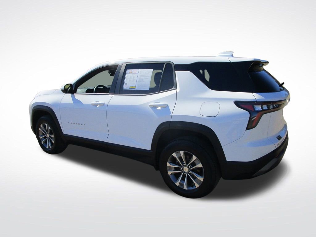 Used 2025 Chevrolet Equinox LT image 3