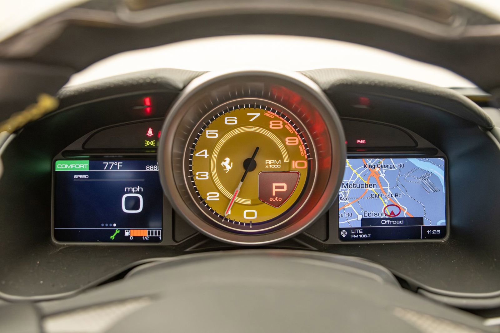 Used 2019 Ferrari Portofino RWD image 33
