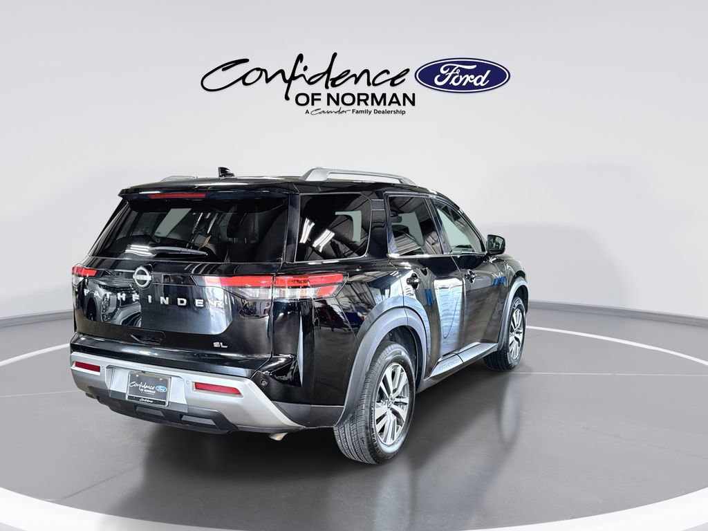 Used 2025 Nissan Pathfinder SL image 8