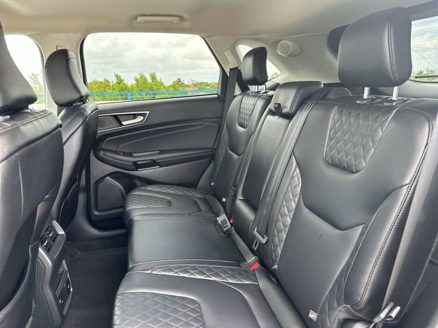 Used 2024 Ford Edge Titanium image 27
