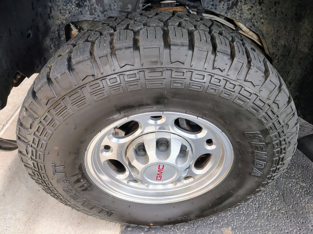 Used 2007 GMC Sierra 2500 W/T w/ Heavy-Duty Power Package AWD/4WD image 23