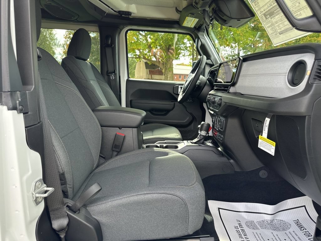 New 2026 Jeep Wrangler Sport AWD/4WD image 29