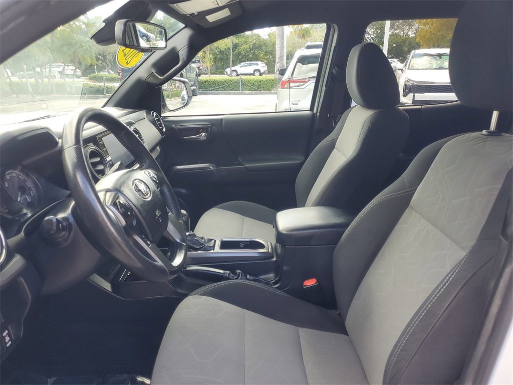 Used 2021 Toyota Tacoma TRD Off-Road image 13