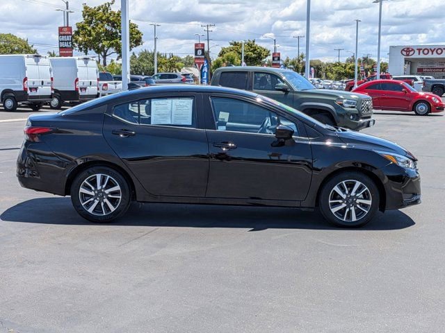 Used 2025 Nissan Versa SV FWD image 4
