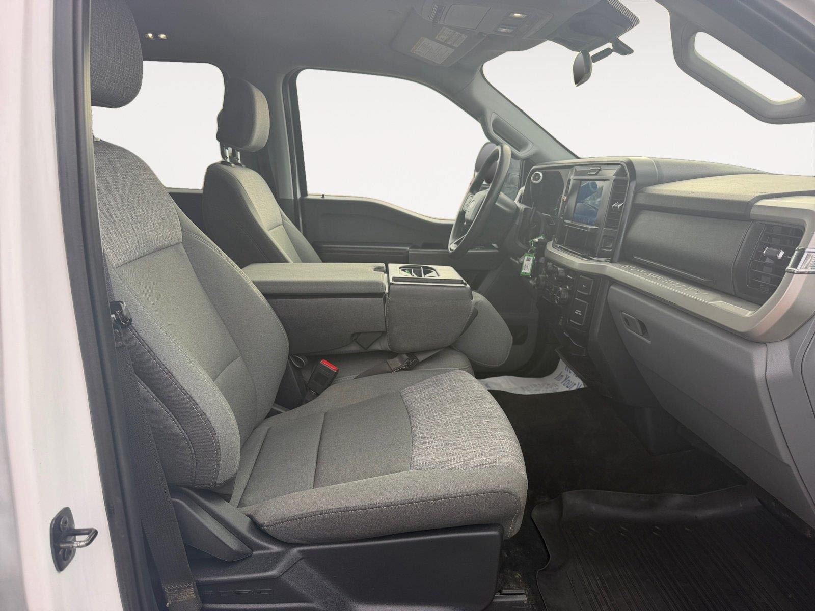 Used 2025 Ford F250 XLT AWD/4WD image 15