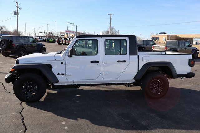 New 2026 Jeep Gladiator Sport image 18