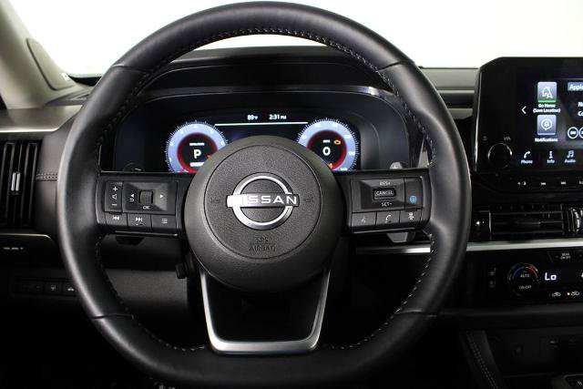 Certified 2025 Nissan Pathfinder Platinum w/ Black Appearance Package FWD image 27