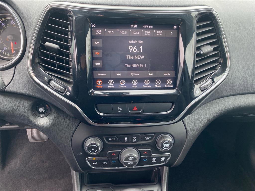 Used 2019 Jeep Cherokee Limited AWD/4WD image 11