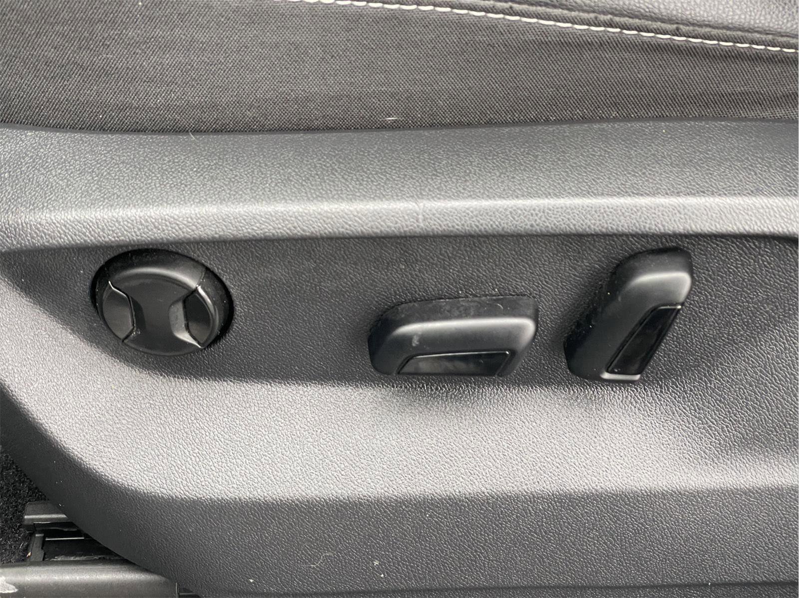 Used 2023 Volkswagen Atlas SE image 26