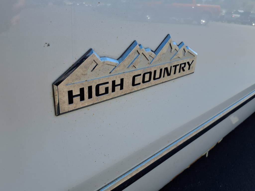 Used 2014 Chevrolet Silverado 1500 High Country w/ High Country Premium Package image 2