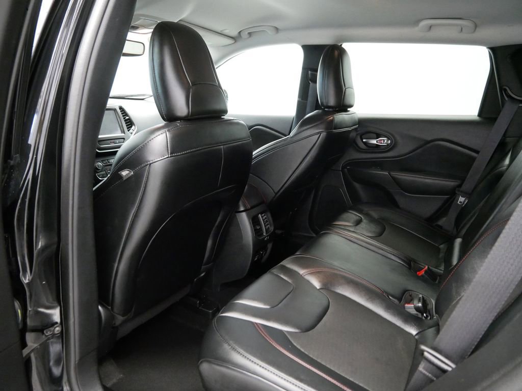 Certified 2022 Jeep Cherokee Trailhawk w/ Comfort/Convenience Group image 4