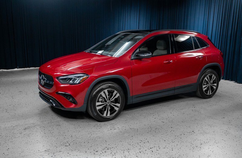 Certified 2026 Mercedes-Benz GLA 250 image 1