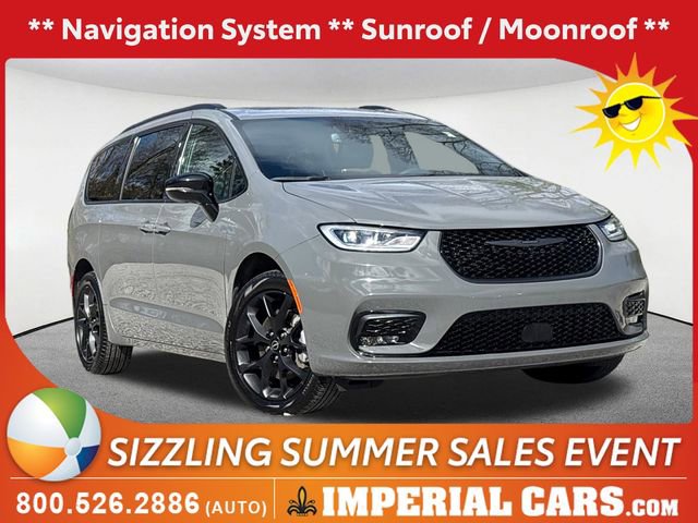 Used 2025 Chrysler Pacifica Limited