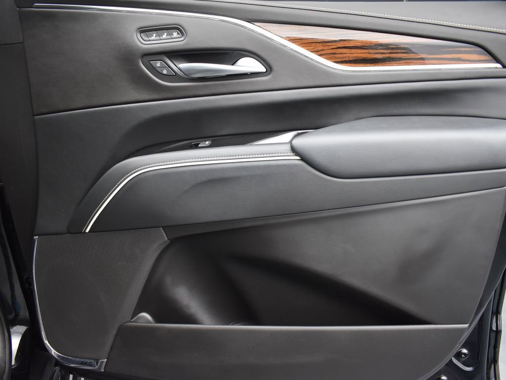 Used 2023 Cadillac Escalade ESV Premium Luxury w/ Performance Package image 37