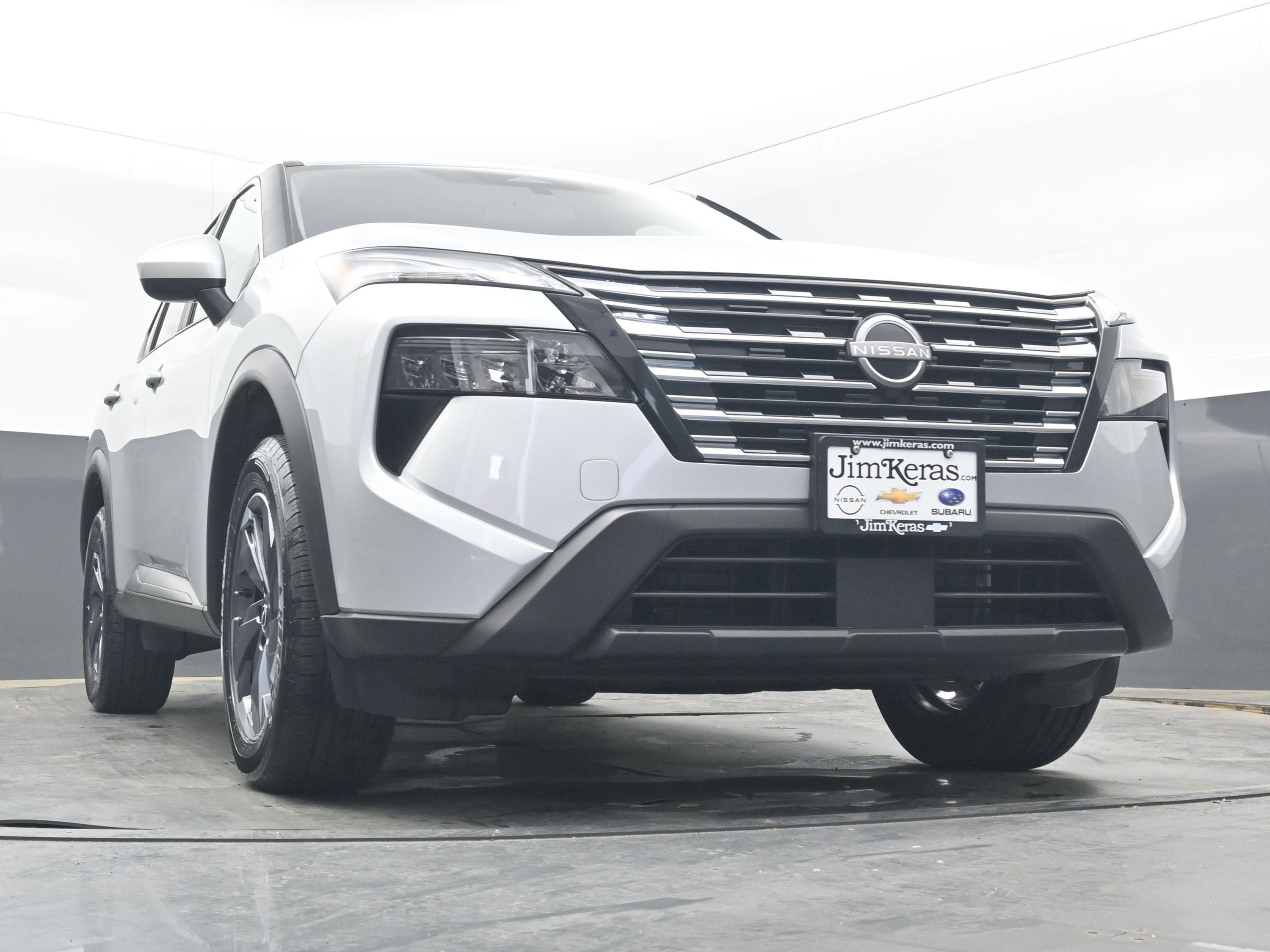 Used 2025 Nissan Rogue SV image 24