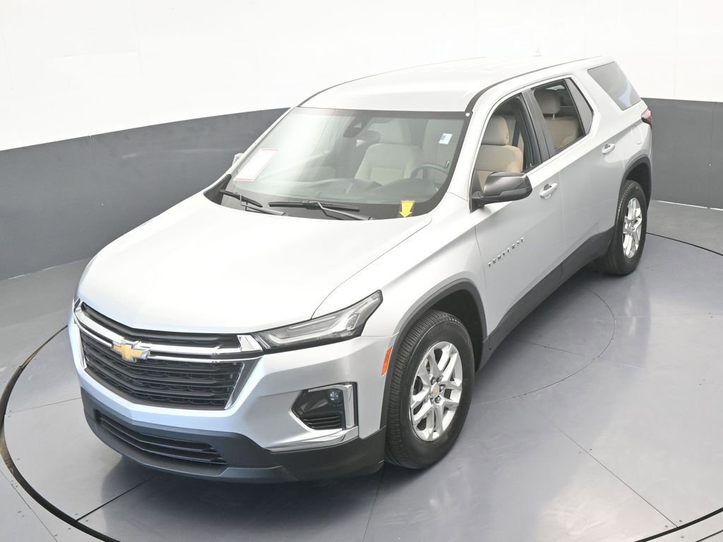 Used 2022 Chevrolet Traverse LS image 42