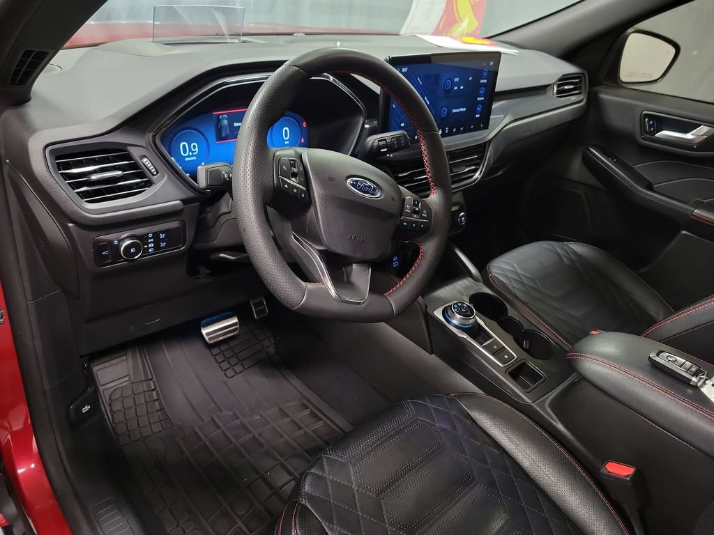 Used 2023 Ford Escape ST-Line Elite w/ Premium Technology Package AWD/4WD image 16