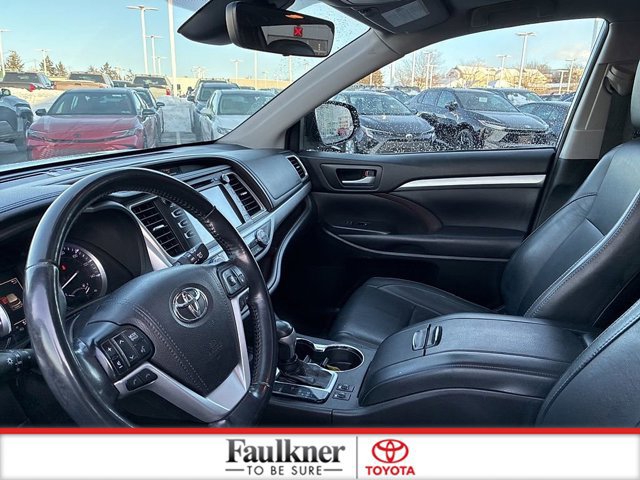 Certified 2018 Toyota Highlander XLE w/ Protection Package #3 image 22