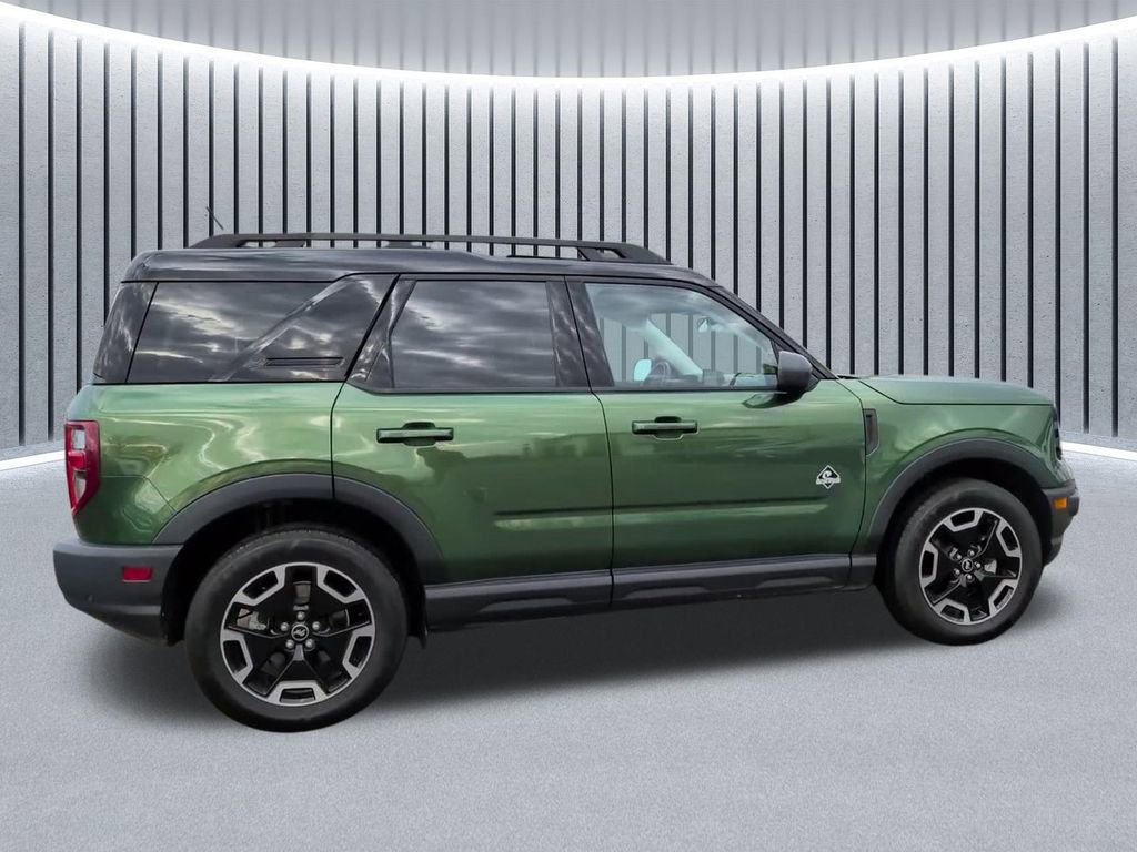 Used 2024 Ford Bronco Sport Outer Banks w/ Tech Package image 4