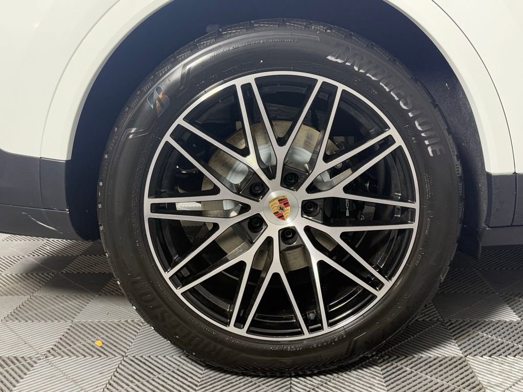 New 2026 Porsche Cayenne Coupe image 14