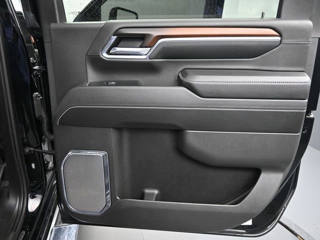 Used 2024 GMC Sierra 2500 Denali w/ Denali Reserve Package image 16