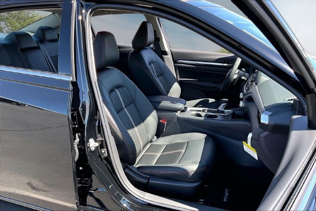 New 2026 Nissan Altima 2.5 SR FWD image 11
