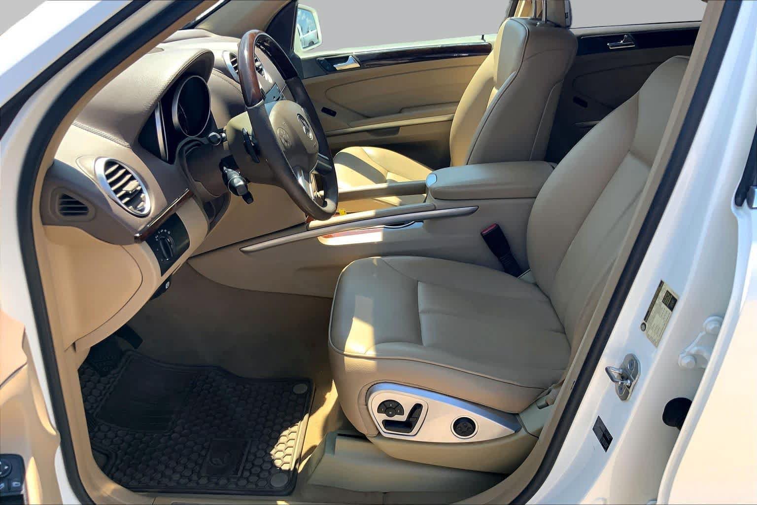 Used 2012 Mercedes-Benz GL 450 4MATIC image 7