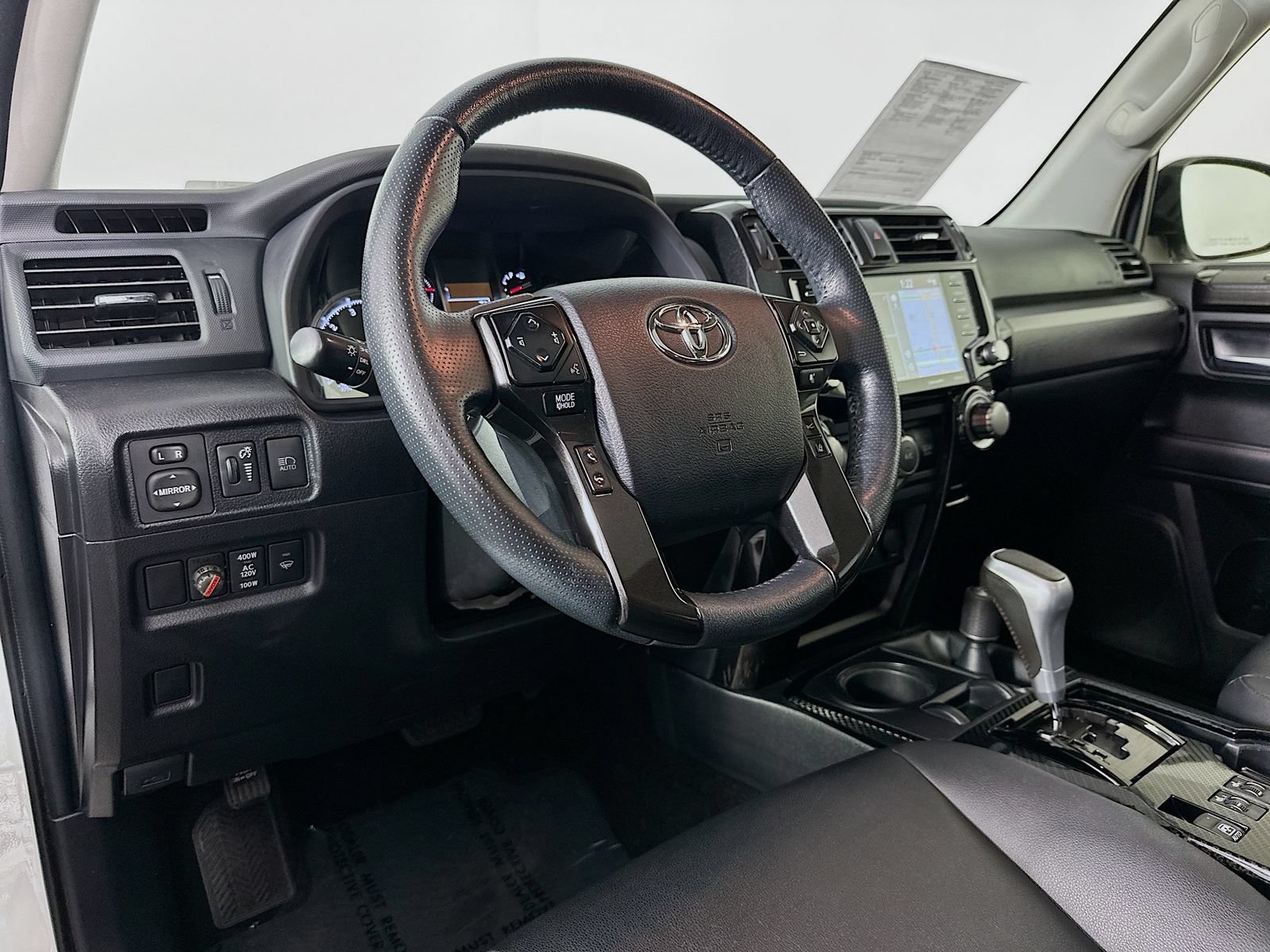 Certified 2024 Toyota 4Runner TRD Off-Road Premium w/ Moonroof Package AWD/4WD image 9
