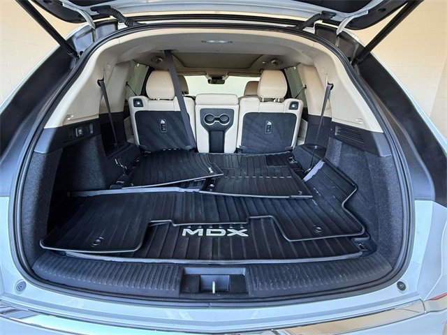 Used 2022 Acura MDX SH-AWD w/ Technology Package image 17