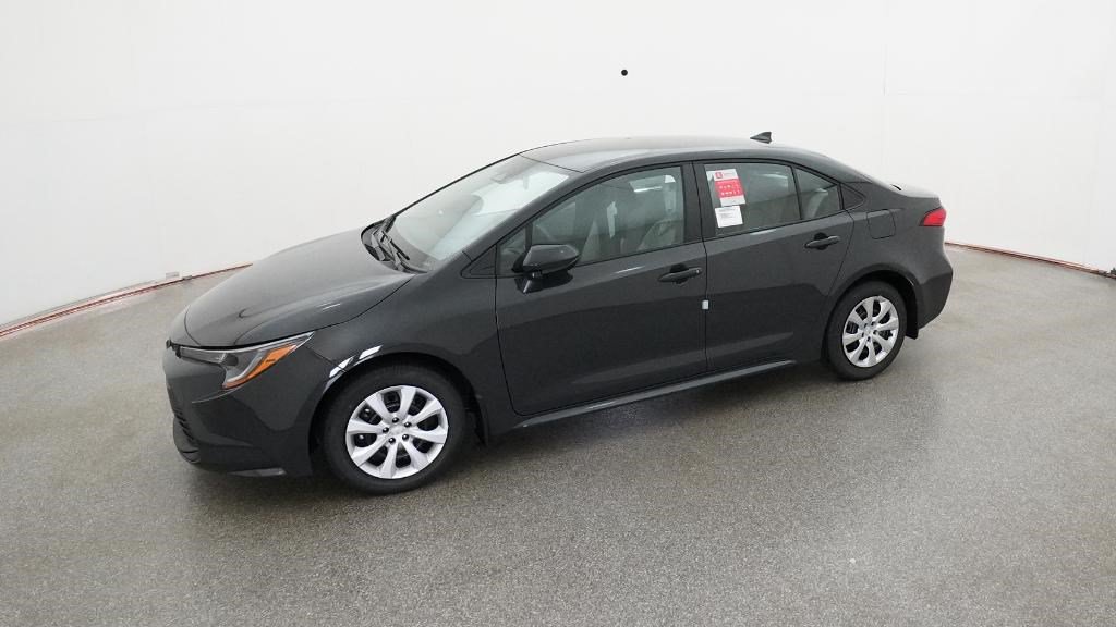 Used 2026 Toyota Corolla LE FWD image 5