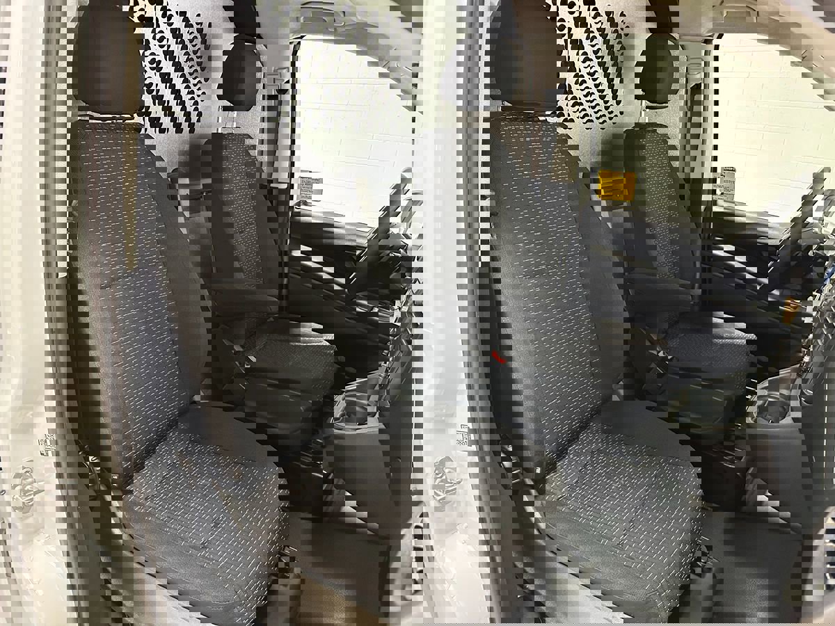 Used 2023 Mercedes-Benz Metris image 12