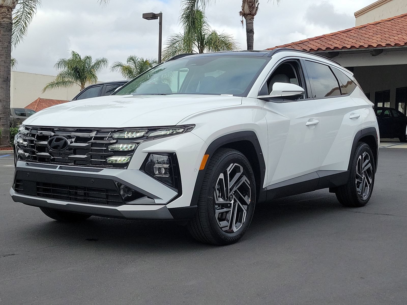 New 2026 Hyundai Tucson Limited FWD image 5