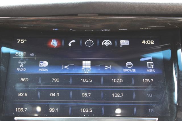 Used 2020 Cadillac Escalade ESV Platinum RWD image 38