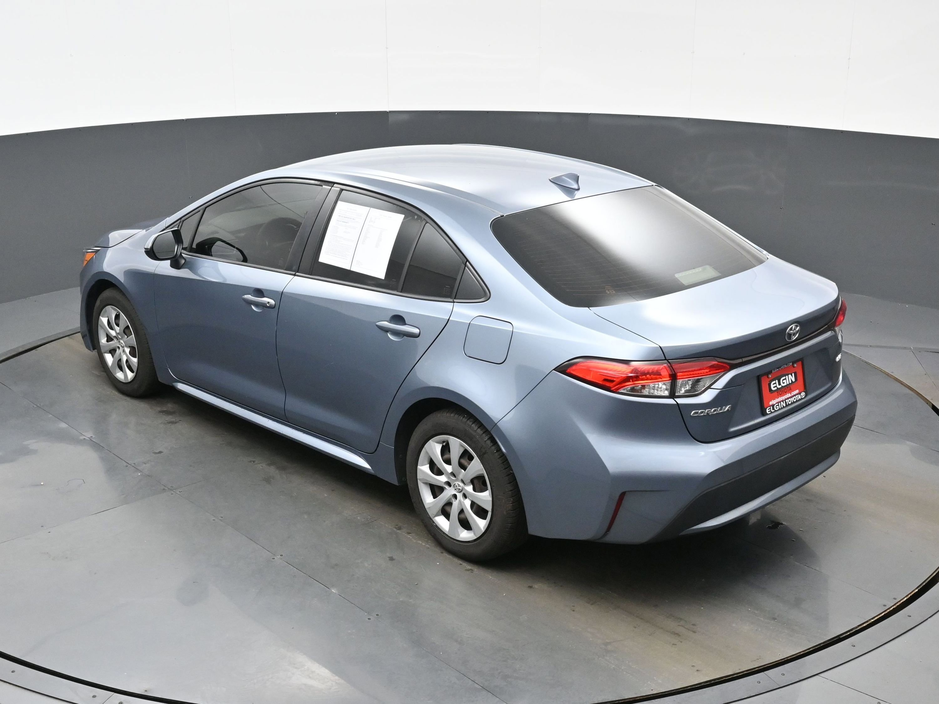 Used 2020 Toyota Corolla LE image 35
