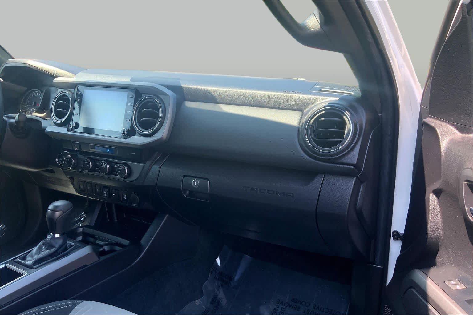 Certified 2023 Toyota Tacoma TRD Sport w/ Technology Package AWD/4WD image 19