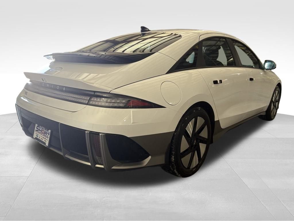 Used 2024 Hyundai Ioniq 6 SE image 5