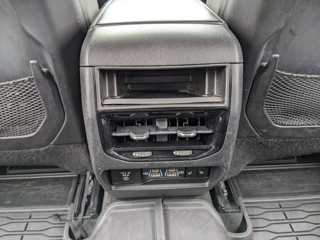 Used 2022 Jeep Grand Cherokee Limited image 41