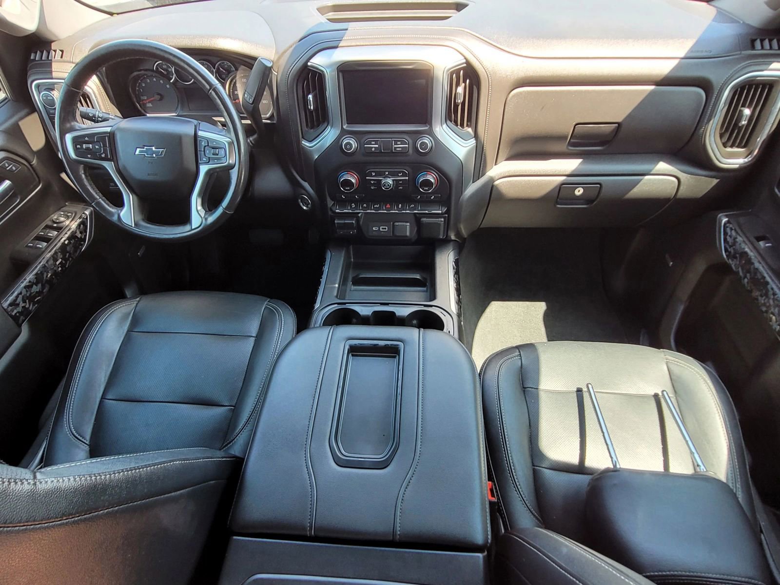 Used 2020 Chevrolet Silverado 1500 RST image 2