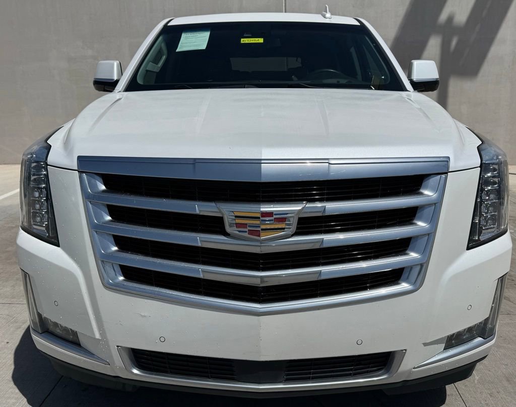 Used 2017 Cadillac Escalade ESV Premium Luxury image 2