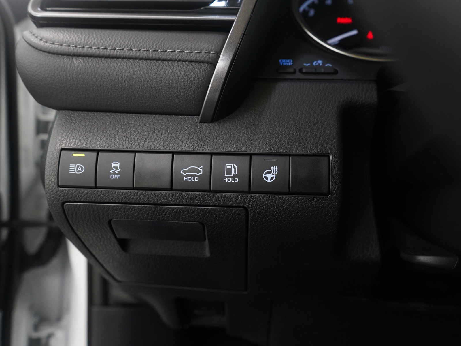 Used 2024 Toyota Camry XLE w/ Cold Weather Package image 25